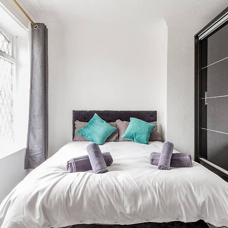 Memory Lane - Beautifully Renovated House Close To Motorway Networks Shevington Zewnętrze zdjęcie