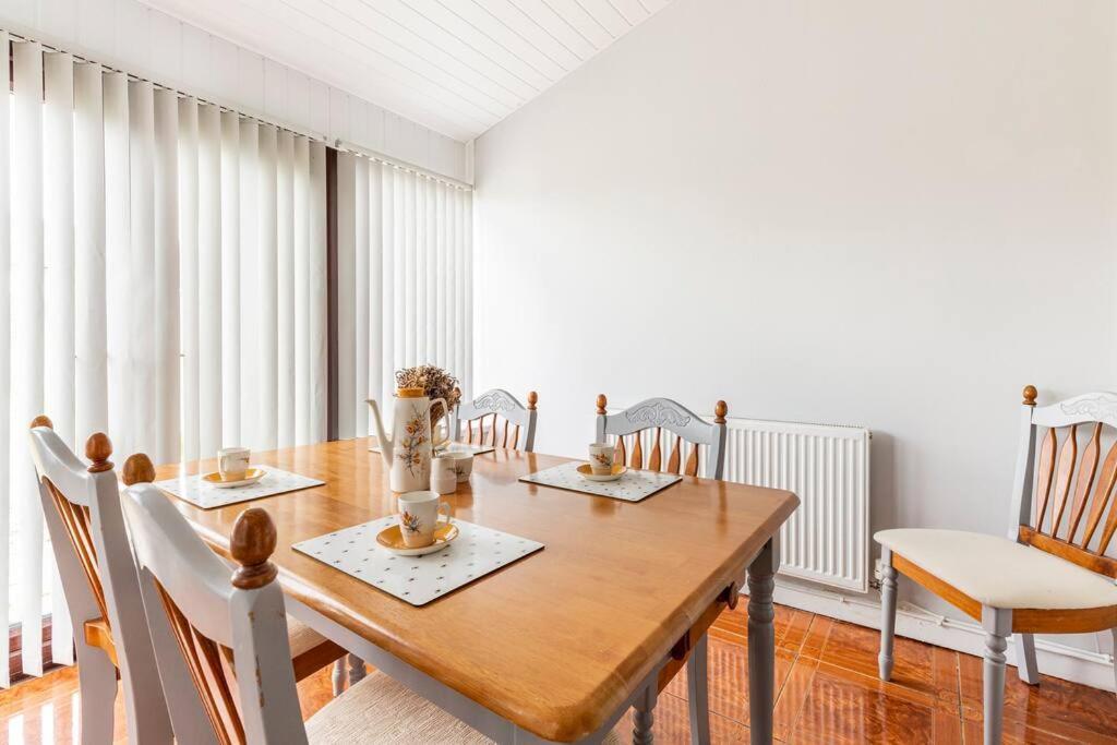 Memory Lane - Beautifully Renovated House Close To Motorway Networks Shevington Zewnętrze zdjęcie